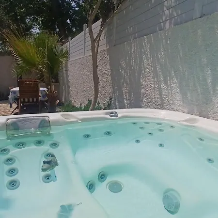 Avec Jardin Et Appartement Valras-Plage