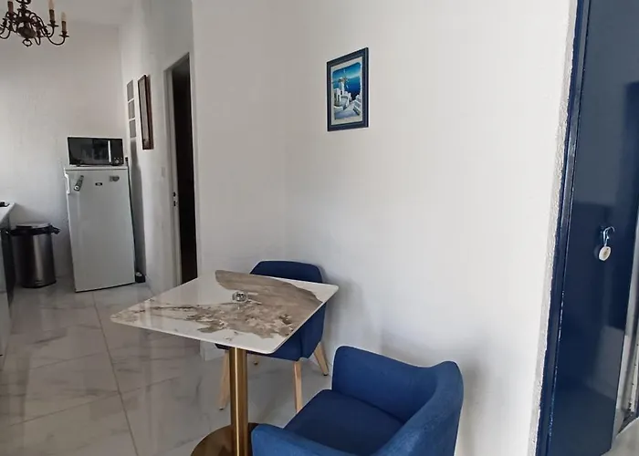 Avec Jardin Et Valras-Plage